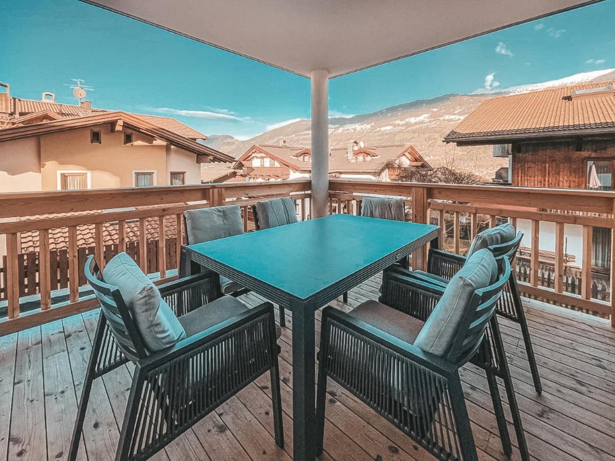 Alpenluxus Presents Ruhestube - Balcony Und Car Park Fügen